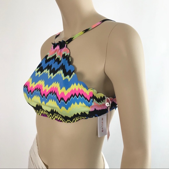 PilyQ Scallop Edge Zig Zag High Neck Bikini Top - Picture 3 of 8